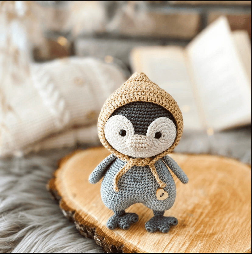 Adiko Kids - Amigurumi Penguin Cuddly Friend Blue